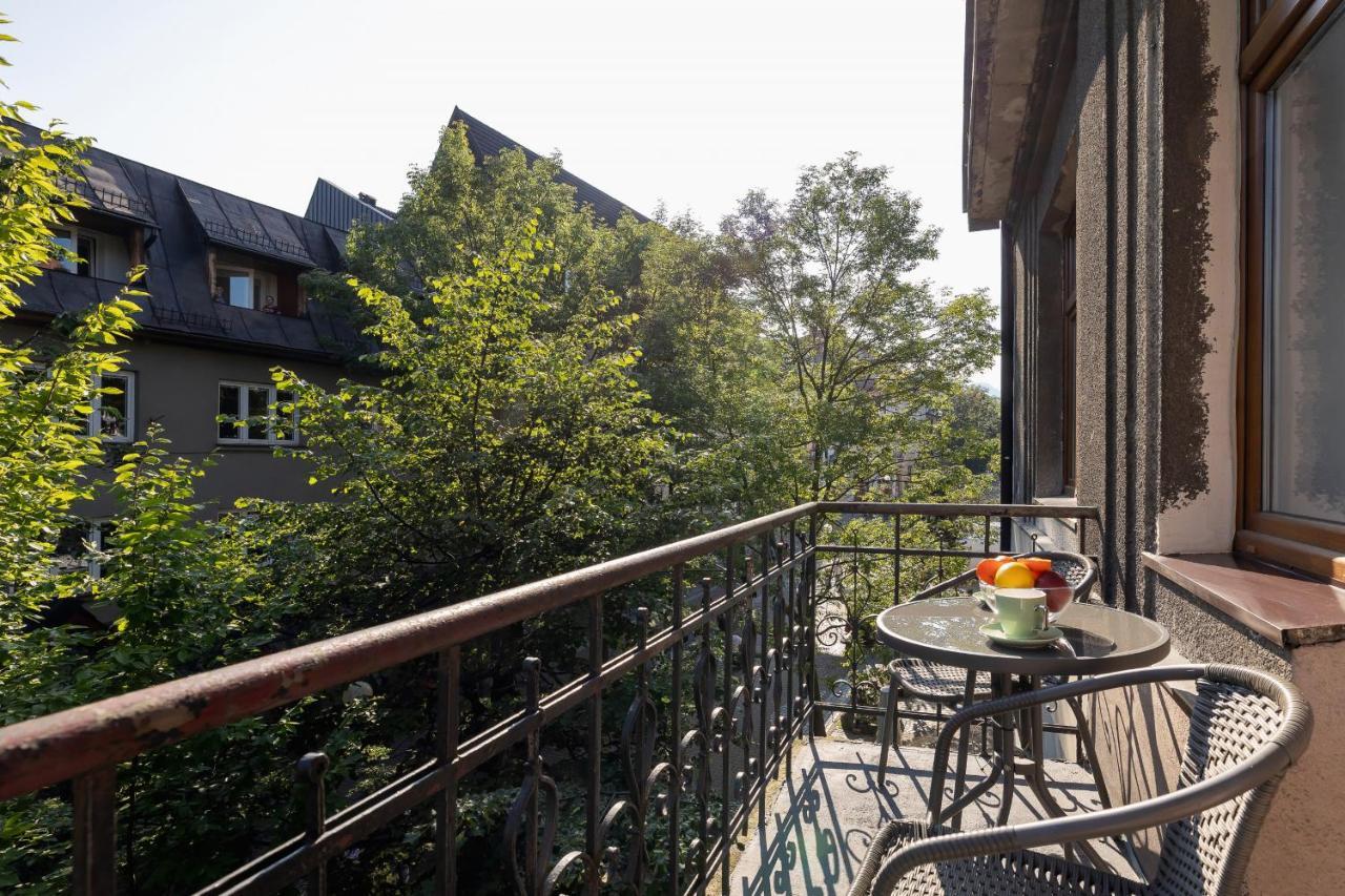 Apartments On Krupowki Street With Mountain View By Noclegi Renters Закопане Екстериор снимка